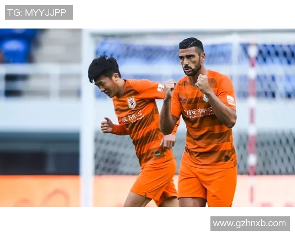 鲁能与国安首回合激战回顾双方精彩表现与战术分析